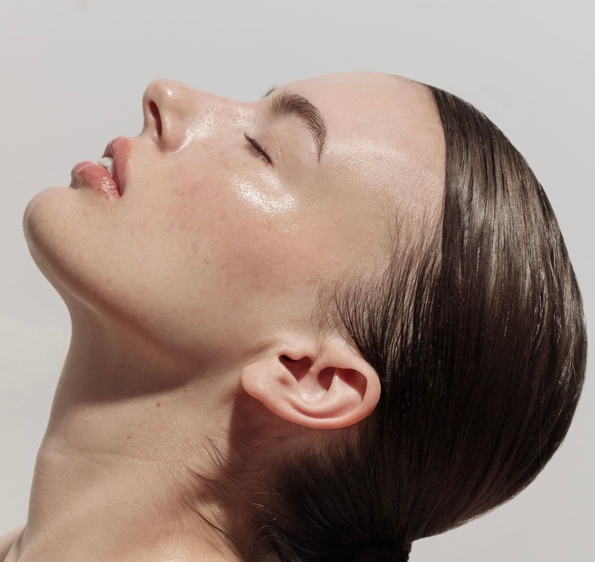 Limpiador Facial de Cúrcuma + Cepillo Espumador